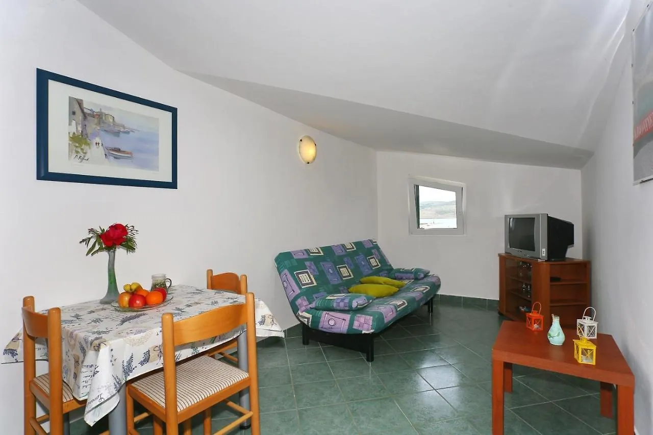 Apartments Vila Ana Seline 0*,
