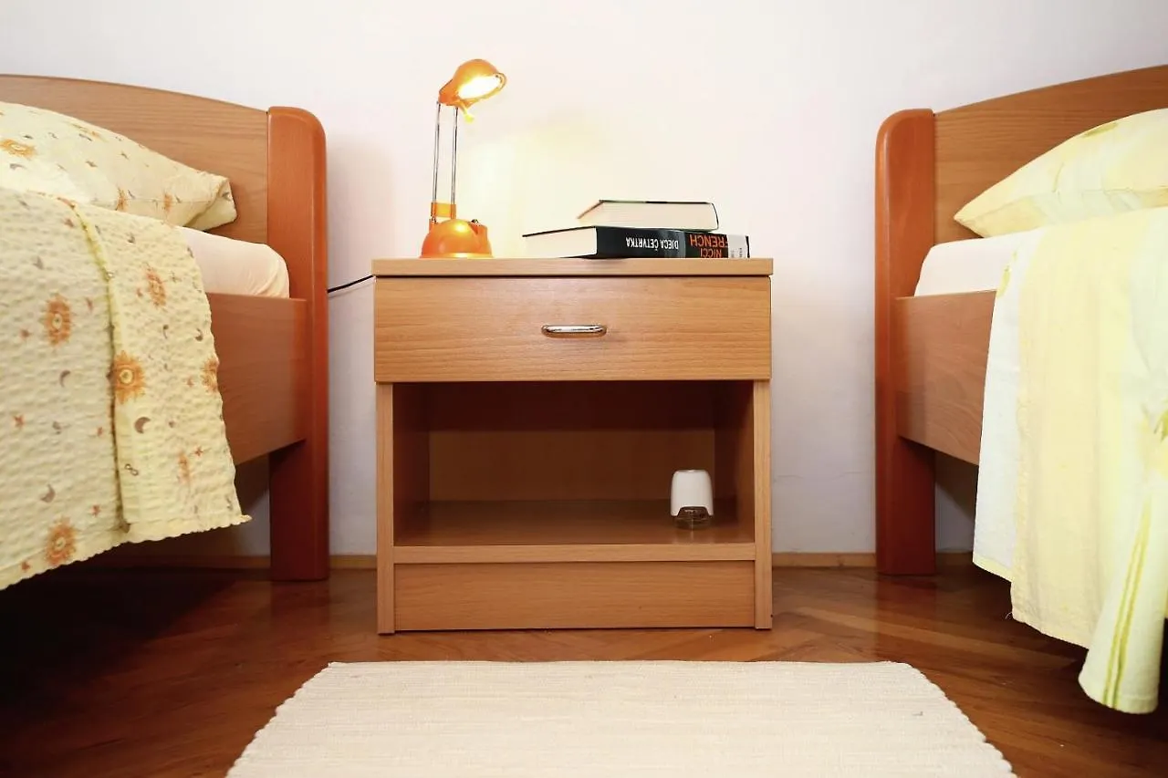 Apartments Vila Ana Seline