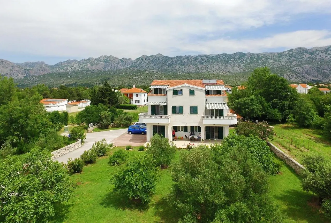 Apartments Vila Ana Seline