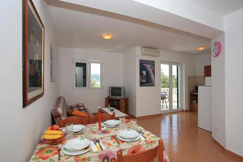 Apartments Vila Ana Seline 0*,